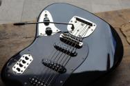 SQUIER FSR Classic Vibe™ Bass VI, Maple Fingerboard, Black Pickguard, Matching Headstock, Black