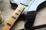 SQUIER FSR Classic Vibe™ Bass VI, Maple Fingerboard, Black Pickguard, Matching Headstock, Black