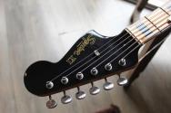 SQUIER FSR Classic Vibe™ Bass VI, Maple Fingerboard, Black Pickguard, Matching Headstock, Black