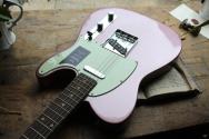 FENDER "Limited Edition Vintera® II Road Worn® '60s Telecaster, Rosewood Fingerboard, Burgundy Mist Metallic" HARDCASE, 3, 48 KG
