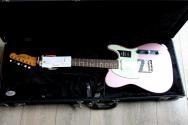 FENDER "Limited Edition Vintera® II Road Worn® '60s Telecaster, Rosewood Fingerboard, Burgundy Mist Metallic" HARDCASE, 3, 48 KG