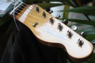 FENDER "Limited Edition Vintera® II Road Worn® '60s Telecaster, Rosewood Fingerboard, Burgundy Mist Metallic" HARDCASE, 3, 48 KG