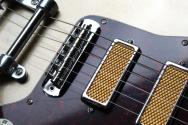 FENDER "Gold Foil Jazzmaster, Ebony Fingerboard, Shoreline Gold" GIGBAG, 3, 76 KG