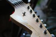 FENDER "Custom Shop 62 Jazzmaster Journeyman Burgundy Mist Metallic" HARDCASE,3, 67 KG