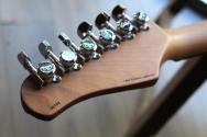 SUHR "LIMITED Classic JM Antique Funk, Candy Apple Red" GIGBAG, PAPERS