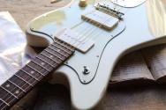 SUHR "LIMITED Classic JM Antique Funk, Olympic White" GIGBAG, PAPERS, 3, 63 KG