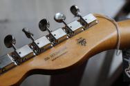 FENDER "NEW MODEL Limited Edition Vintera II Road Worn '60s Telecaster, Maple Fingerboard, Blonde" HARDCASE, 3, 40 KG