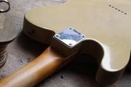 FENDER "NEW MODEL Limited Edition Vintera II Road Worn '60s Telecaster, Maple Fingerboard, Blonde" HARDCASE, 3, 40 KG