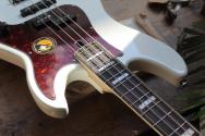 Sire Marcus Miller P7 4-String, Antique White, 4, 49 KG