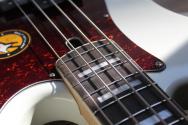 Sire Marcus Miller P7 4-String, Antique White, 4, 49 KG