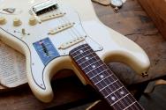 FENDER "American Vintage II 1973 Stratocaster, Maple Fingerboard, Olympic White" HARDCASE, PAPERS, 3, 76 KG