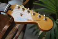 SQUIER "Classic Vibe '60s Stratocaster with Laurel Fretboard, Lake Placid Blue" 3, 44 KG