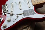 FENDER "Vintera III Late '50s Stratocaster, Maple Fingerboard, Dakota Red" GIGBAG, 3, 35 KG