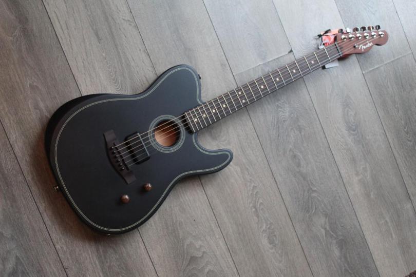 FENDER "Acoustasonic Standard Telecaster, Black"