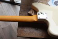 SQUIER J Mascis Jazzmaster with Laurel Fretboard, Vintage White, 3, 61 KG