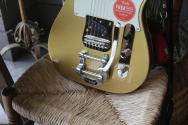 SQUIER "Classic Vibe '60s Telecaster Custom SH Azteca Gold" 4, 00 KG