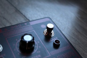 DEATH BY AUDIO "Waveformer destroyer"