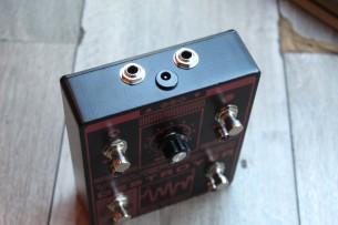 DEATH BY AUDIO "Waveformer destroyer"