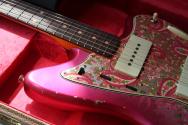 FENDER "Custom Shop Master Builder David Brown ´62 Jazzmaster Heavy Relic, Pink Paisley" HARDCASE, PAPERS