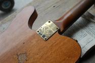 FENDER "Limited Custom Shop Bow Tie Tele Custom Relic Aged Firemist Gold" HARDCASE,