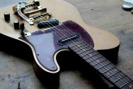 FENDER "Limited Custom Shop Bow Tie Tele Custom Relic Aged Firemist Gold" HARDCASE,