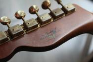 FENDER "Limited Custom Shop Bow Tie Tele Custom Relic Aged Firemist Gold" HARDCASE,