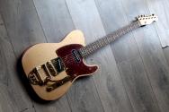 FENDER "Limited Custom Shop Bow Tie Tele Custom Relic Aged Firemist Gold" HARDCASE,