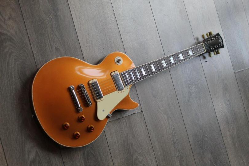 MAYBACH "Lester Bullion Gold with Mini Humbuckers ´60s Slim Taper" HARDCASE, 3, 6 KG
