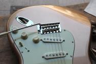 FENDER "American Professional Classic Stratocaster Fade Firemist Gold" GIGBAG, 3, 46 KG
