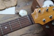 BURNS "Hank Marvin 40th Anniversary" HARDCASE, PAPERS, 3, 85 KG