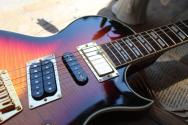 GIBSON "USA 20th Anniversary Nighthawk Standard Reissue "Fireburst" HARDCASE, PAPERS, 3, 12 KG
