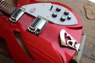RICKENBACKER "330 in Ruby Red" HARDCASE, 3, 42 KG