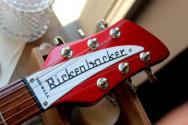 RICKENBACKER "330 in Ruby Red" HARDCASE, 3, 42 KG