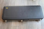 RICKENBACKER "330 in Ruby Red" HARDCASE, 3, 42 KG
