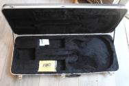 RICKENBACKER "330 in Ruby Red" HARDCASE, 3, 42 KG