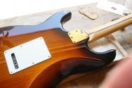 FENDER "60th Anniversary Commemorative Stratocaster" HARDCASE, 3, 44 KG