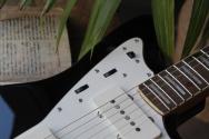 SQUIER "Classic Vibe '60s Jazzmaster Laurel Black" 3, 60 KG