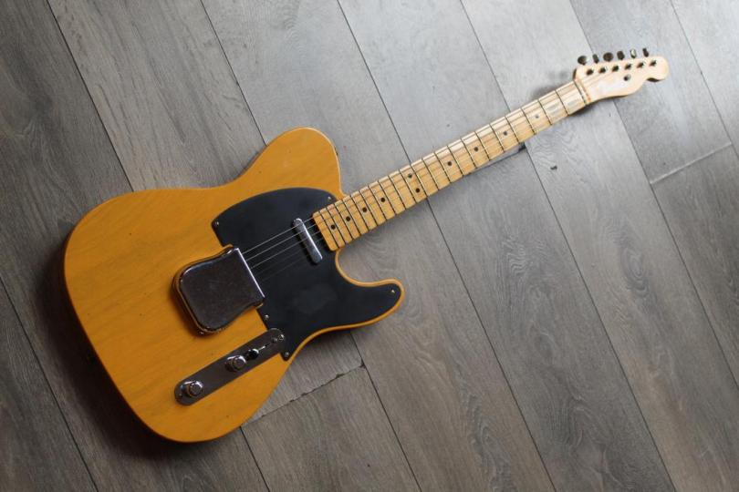 FENDER "Custom Shop 1951 Nocaster Journeyman Relic Aged Nocaster Blonde" HARDCASE, 3, 17 KG