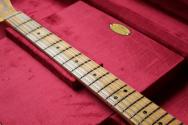 FENDER "Custom Shop 1951 Nocaster Journeyman Relic Aged Nocaster Blonde" HARDCASE, 3, 17 KG