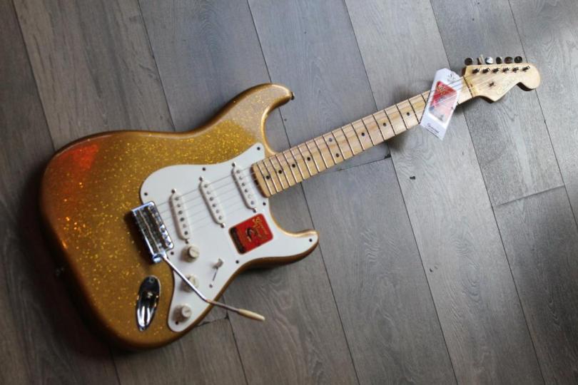GVT "Double Cut Custom Special 1956 Gold Glitter Sparkle (Nitro Finish, Maple Neck)" HARDCASE,3, 41 KG