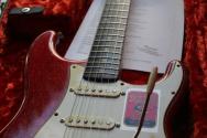 GVT "Double-Cut Custom Special 60s,Candy Apple Red Glitter Sparkle – Rosewood, Nitro Finish" HARDCASE, 3, 63 KG