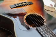 EASTMAN Antique Varnish E22OOSS/V Sunburst, HARDCASE