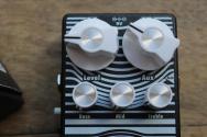 EarthQuaker Devices "Stereo Easy Listening Analog Amp Simulator"