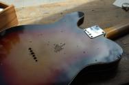 FENDER "Limited for ESTUDIO 54 JL-25 515 B5 1960 Tele Custom Esquire Relic 3 Tone Sunburst" HARDCASE, 3, 12 KG