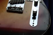 FENDER "Limited for ESTUDIO 54 JL-25 515 B5 1960 Tele Custom Esquire Relic 3 Tone Sunburst" HARDCASE, 3, 12 KG