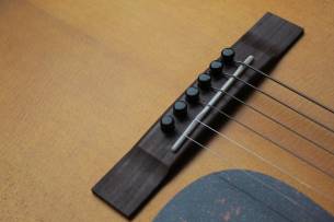 MARTIN "000-17 Whiskey Sunset"