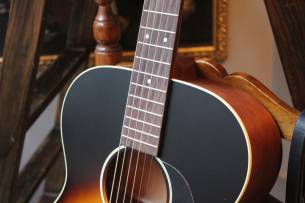 MARTIN "000-17 Whiskey Sunset"