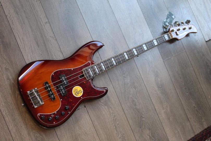 SIRE "Marcus Miller P7 4 New Gen Tobacco Sunburst"