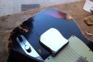 FENDER "Custom Shop Limited Heavy Relic Reverse Custom HS Tele Aged Black Over 3 Color Sunburst" HARDCASE