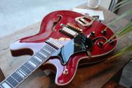 HAGSTROM "´67 Viking II Left Handed Wild Cherry Transparent" ELVIS PRESLEY IS BACK!